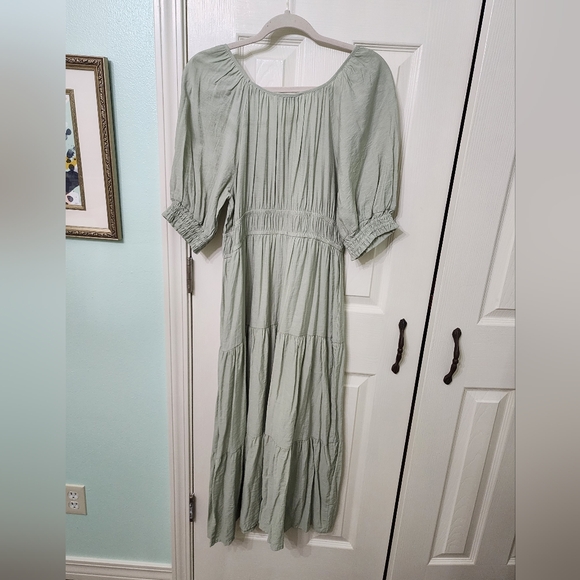 Moon River pale green dress - Picture 3 of 3